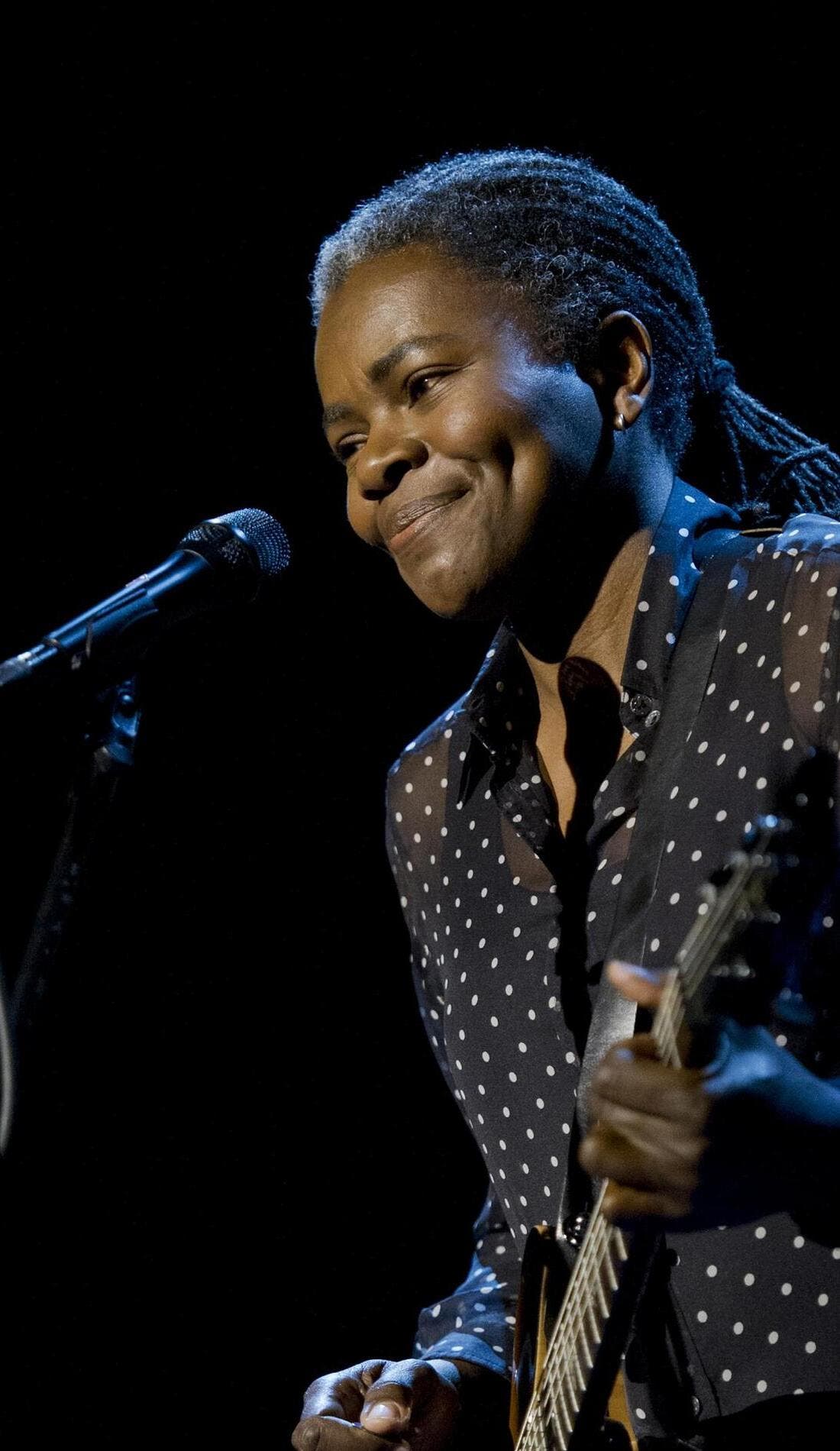 Tracy Chapman promotional image for upcoming events and ticket sales