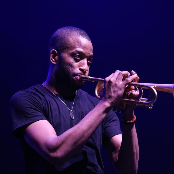 Trombone Shorty image