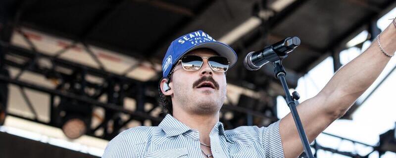 Tucker Wetmore at Vibrant Music Hall