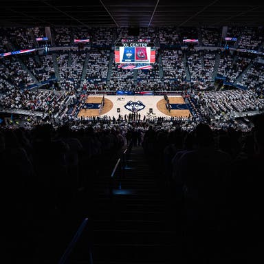 UConn Huskies Womens Basketball Tickets 