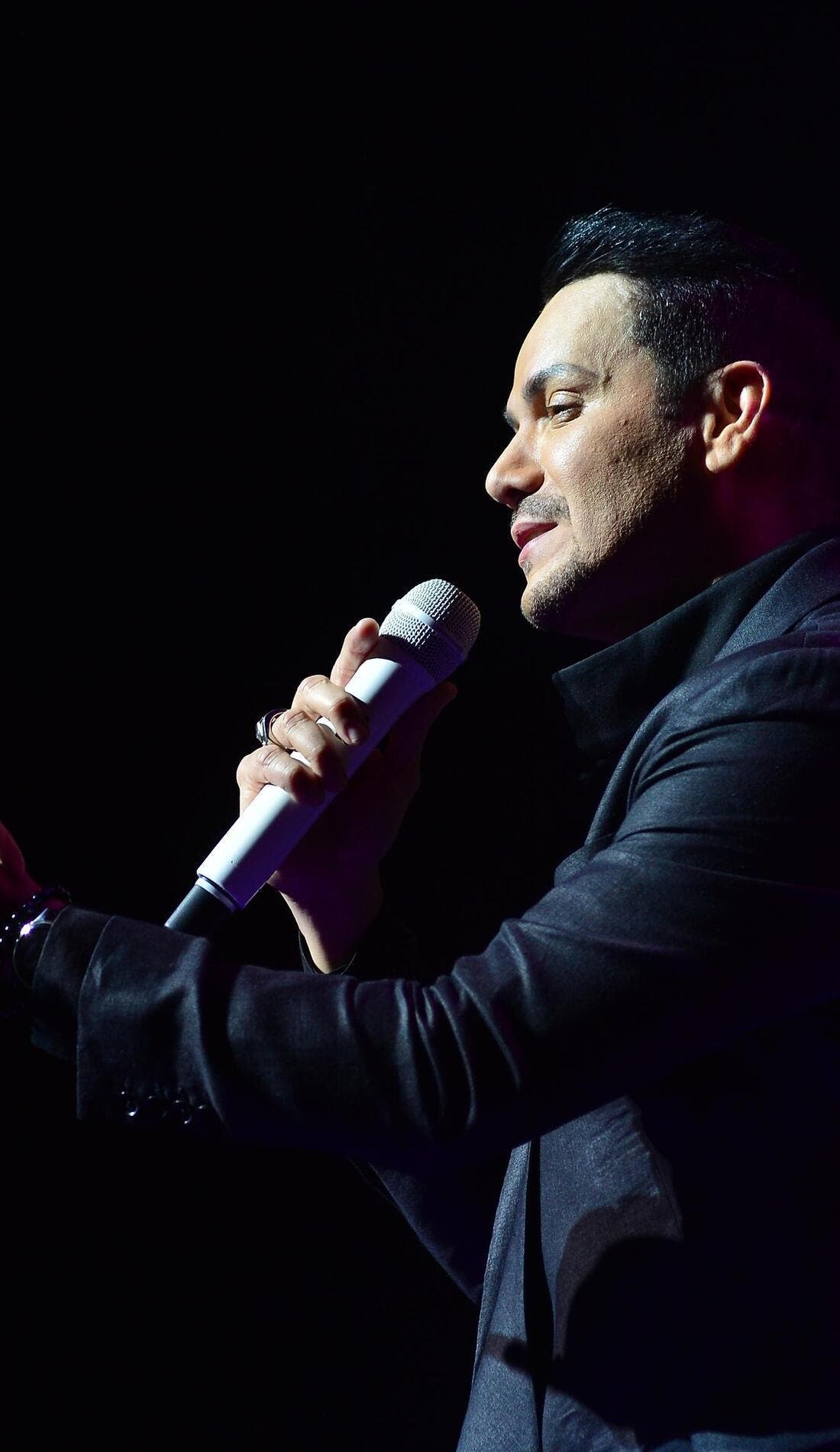 Victor Manuelle promotional image for upcoming events and ticket sales