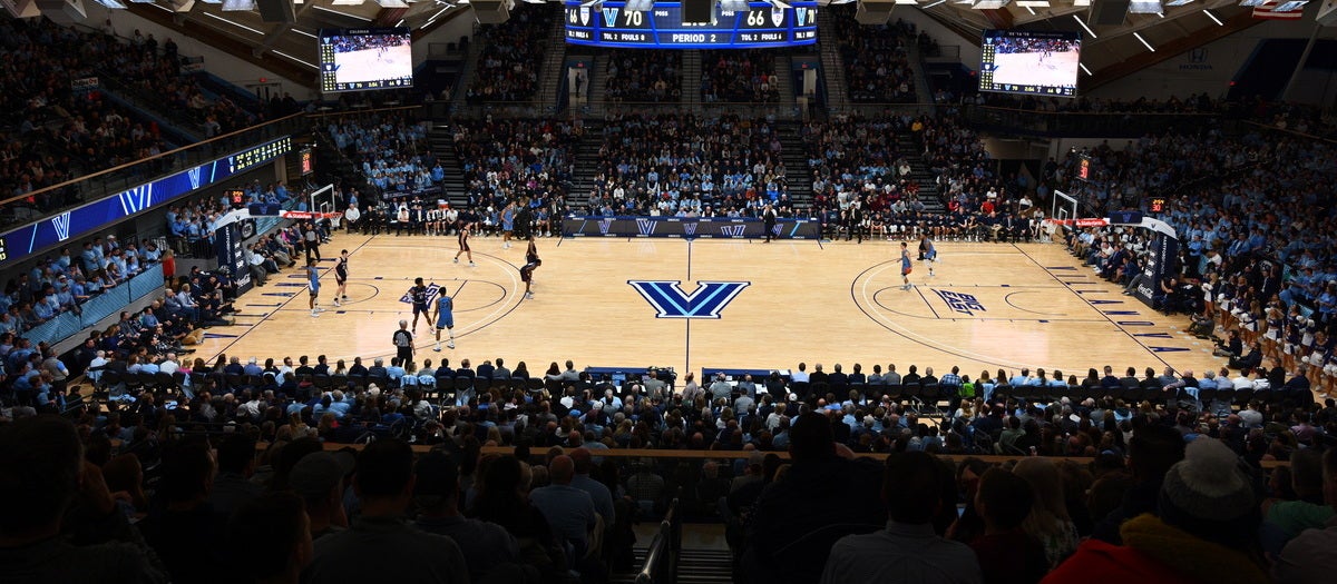 Holy Cross at Villanova