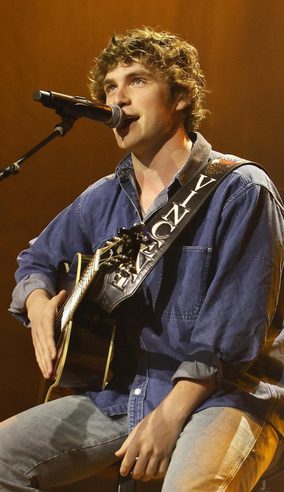 Vincent Mason promotional image for upcoming events and ticket sales in Toronto