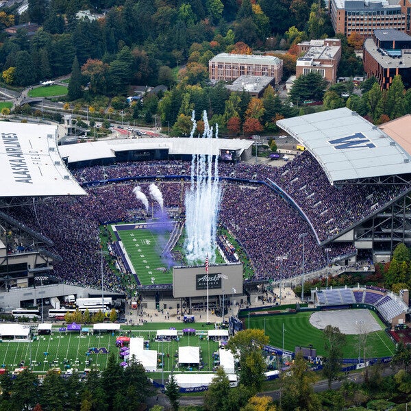 Washington Huskies Football Tickets