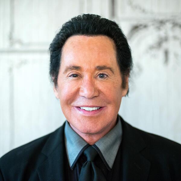 Wayne Newton image