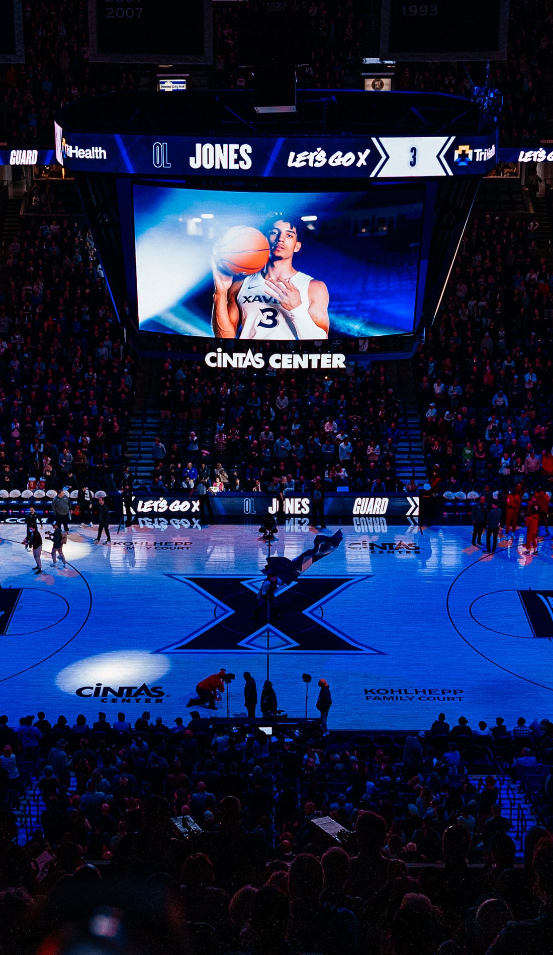 Vue d'un siège à un match Xavier Musketeers Mens Basketball contre Wright State Raiders Mens Basketball, montrant les équipes en action