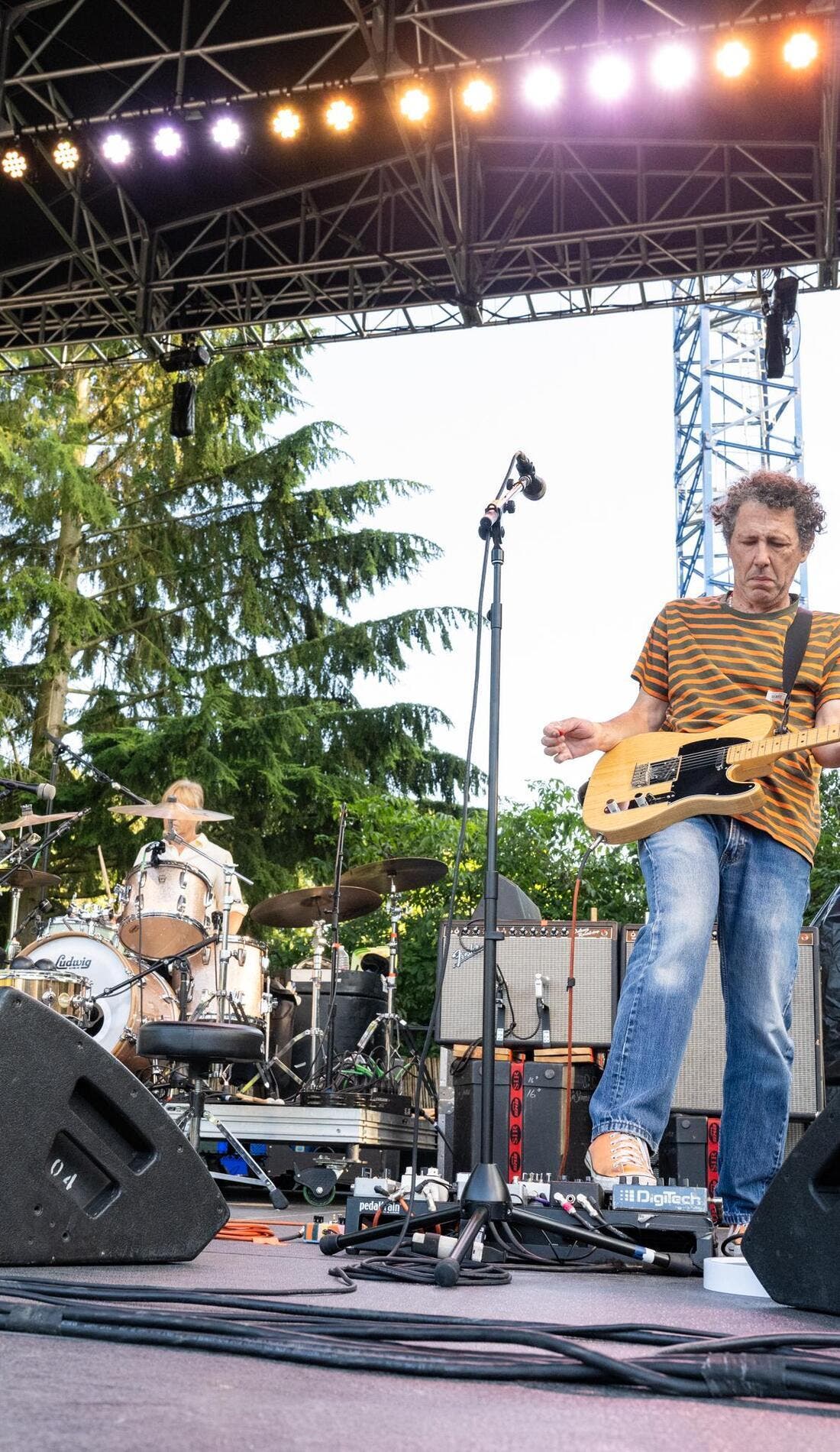 Yo La Tengo promotional image for upcoming events and ticket sales