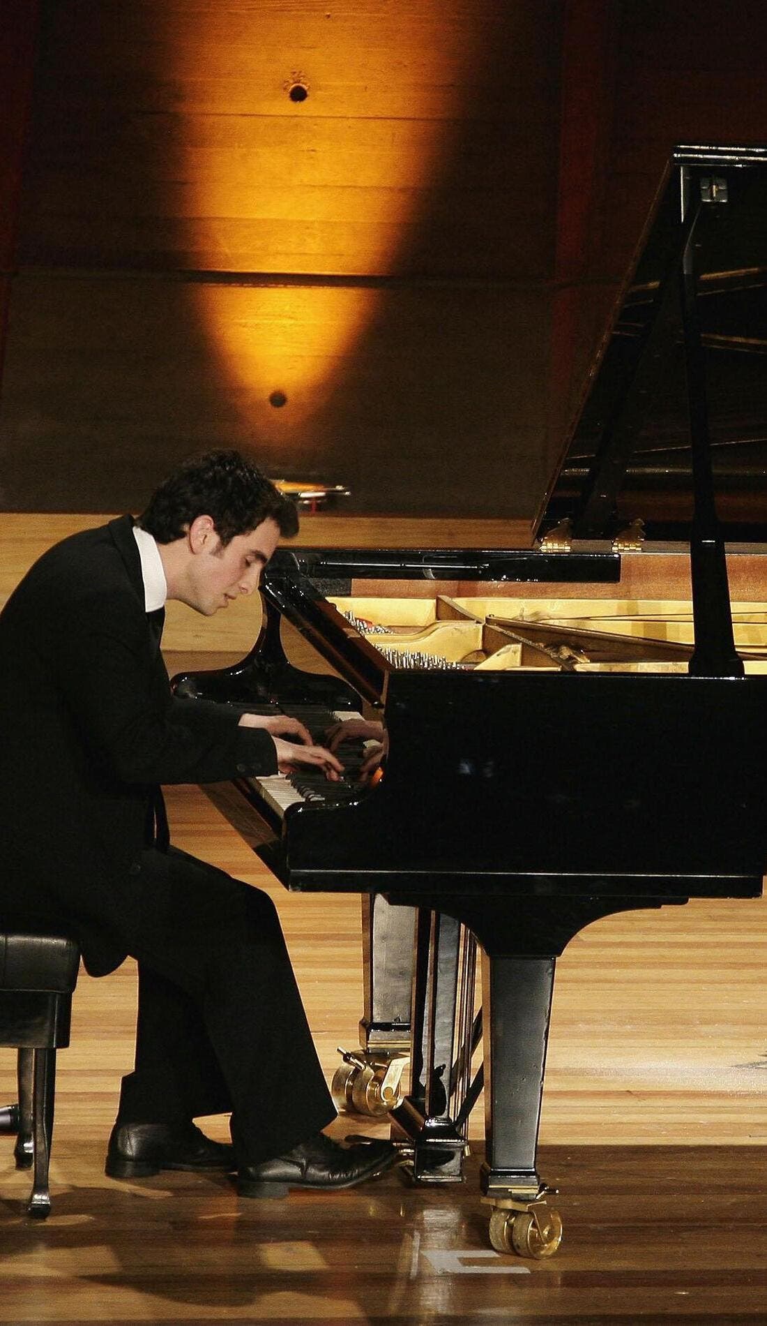 Zade Dirani promotional image for upcoming events and ticket sales