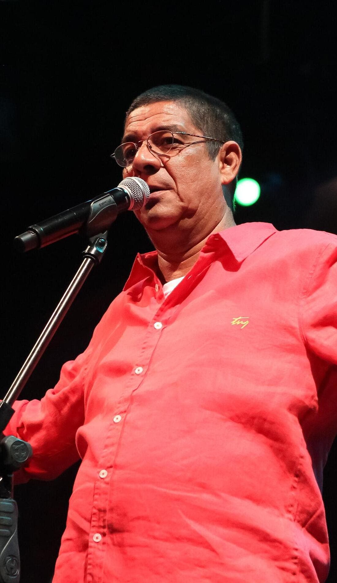 Zeca Pagodinho promotional image for upcoming events and ticket sales