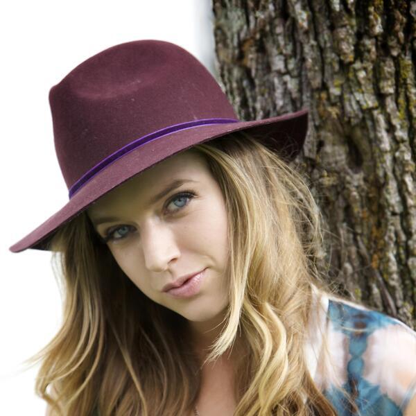 ZZ Ward image