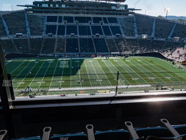 Autzen Stadium - Section Charter Box 6 Seat View