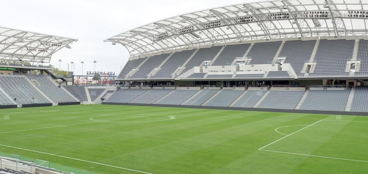 BMO Stadium - Section 127 Seat View