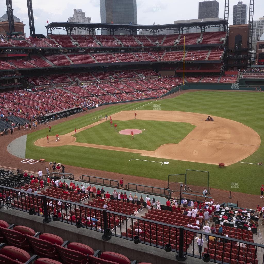 Busch Stadium - Section Infield Redbird Club 242 Seat View
