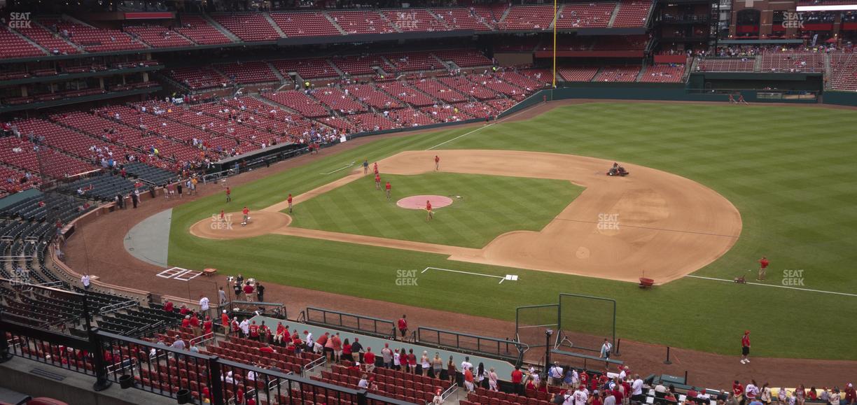 Busch Stadium - Section Infield Redbird Club 242 Seat View