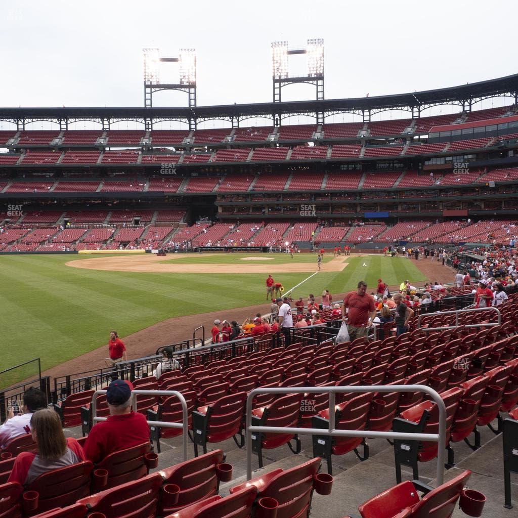 Busch Stadium - Section Lower Left Field Box 168 Seat View