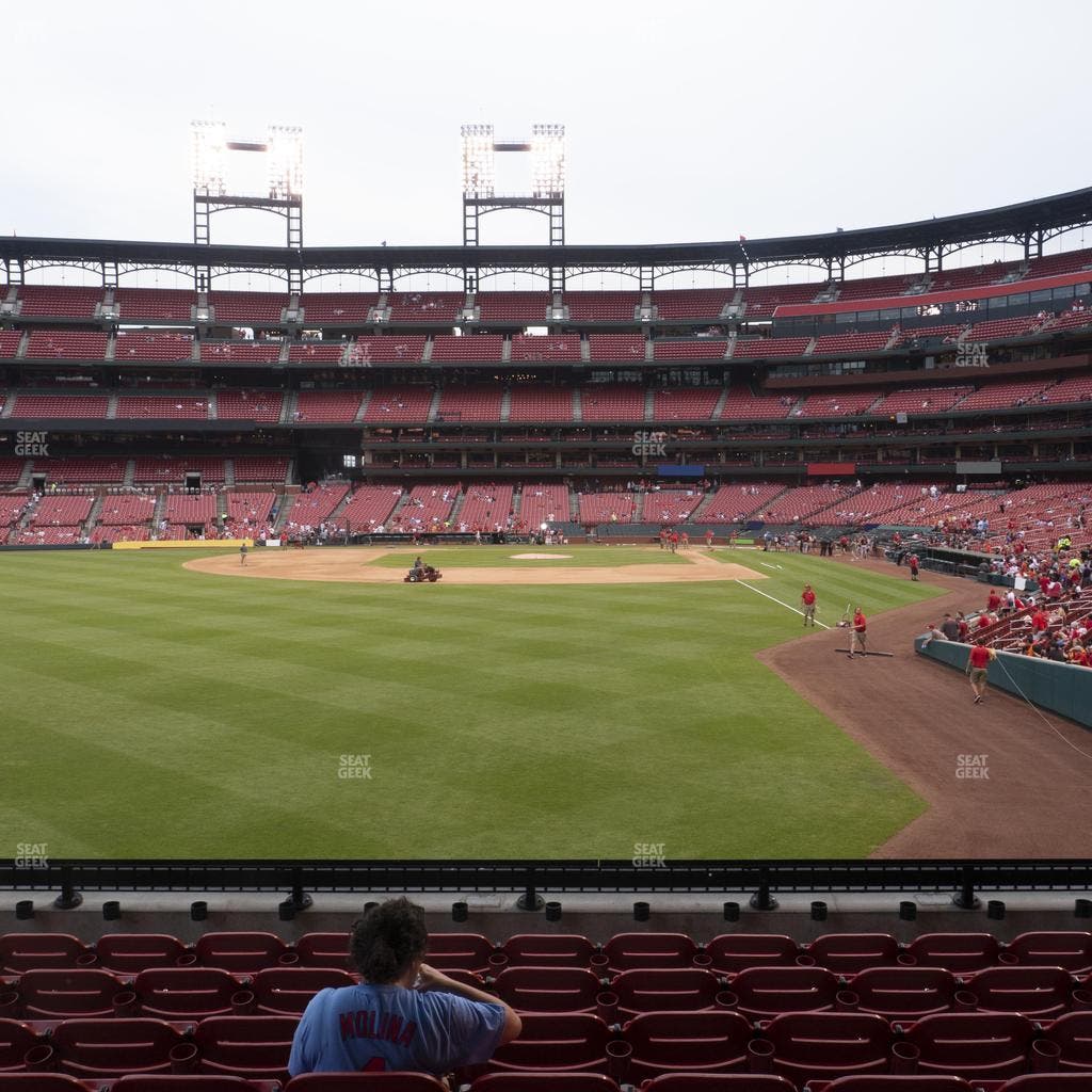 Busch Stadium - Section Lower Left Field Box 171 Seat View