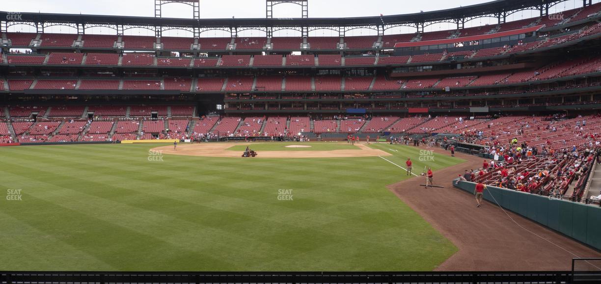 Busch Stadium - Section Lower Left Field Box 171 Seat View