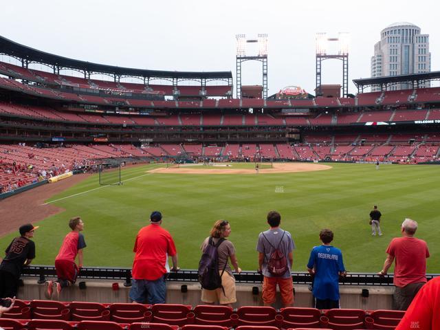 Busch Stadium - Section Lower Right Field Box 129 Seat View Busch Stadium - Section Lower Right Field Box 129 Seat View