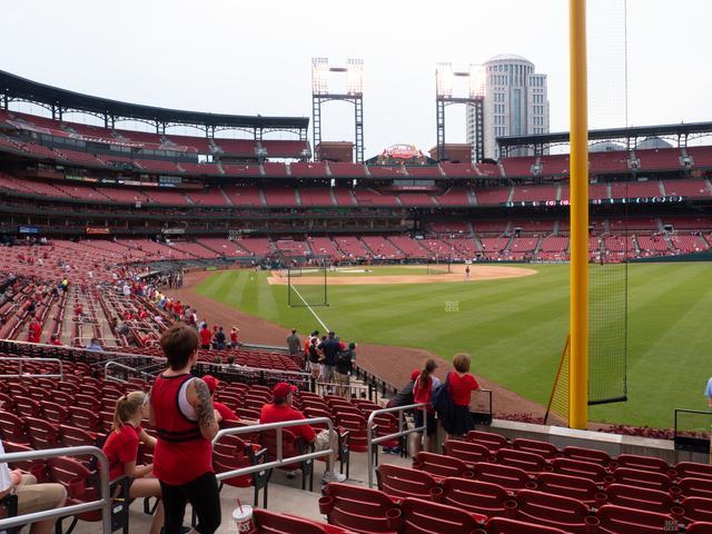 Busch Stadium - Section Lower Right Field Box 130 Seat View Busch Stadium - Section Lower Right Field Box 130 Seat View