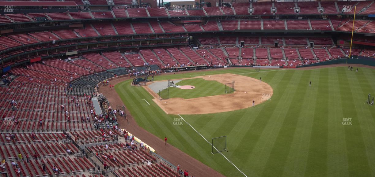 Busch Stadium - Section Right Field Pavilion 332 Seat View