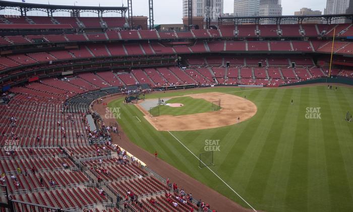 Busch Stadium - Section Right Field Pavilion 332 Seat View