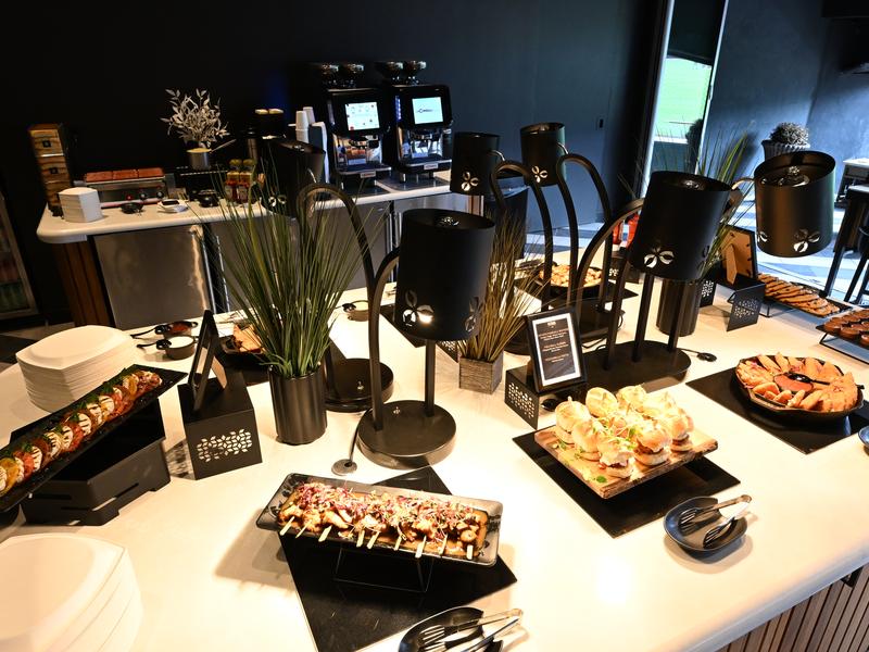 Premium club image 2