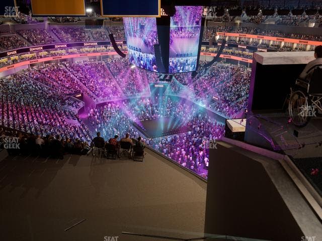 Chase Center - Section Modelo Cantina 3 Seat View