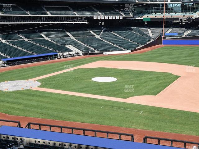 Citi Field - Section Empire Suite 207 Seat View