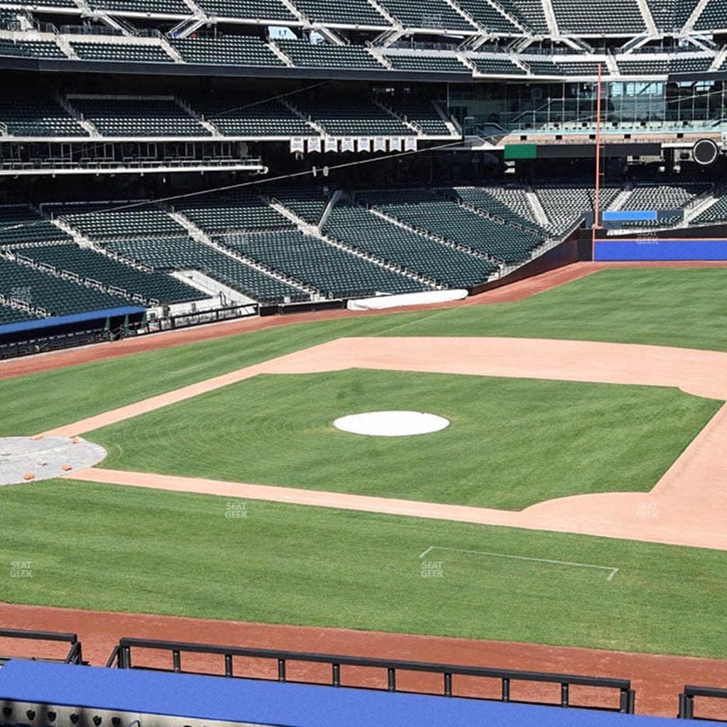 Citi Field - Section Empire Suite 208 Seat View