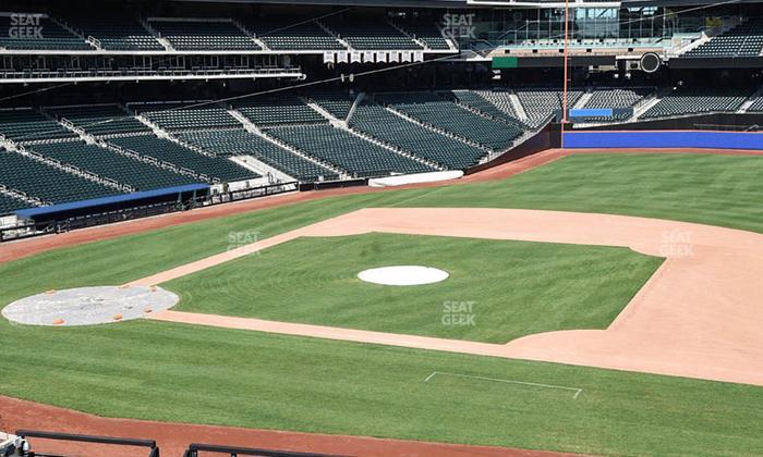 Citi Field - Section Empire Suite 208 Seat View