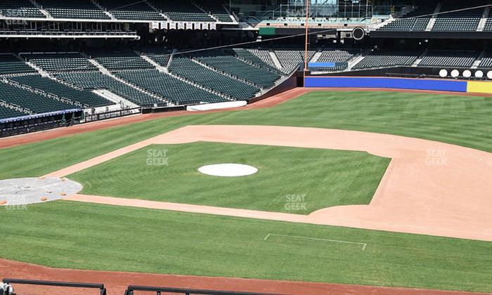 Citi Field - Section Empire Suite 209 Seat View