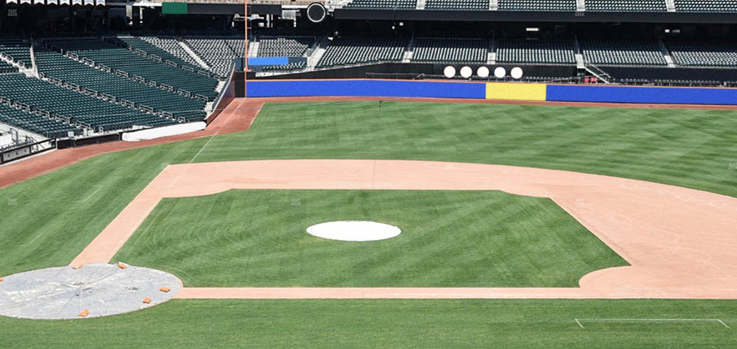 Citi Field - Section Empire Suite 213 Seat View