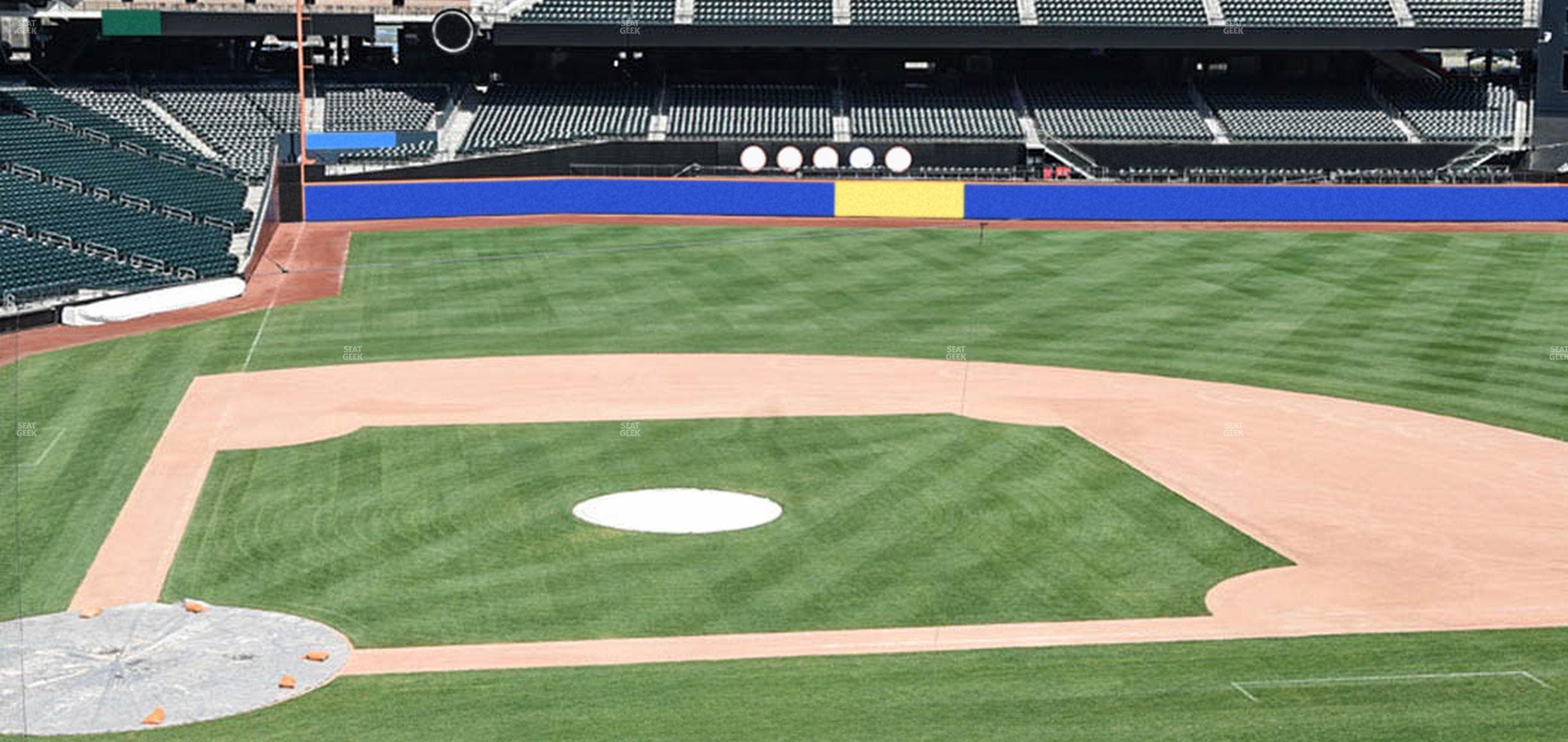 Citi Field - Section Empire Suite 214 Seat View