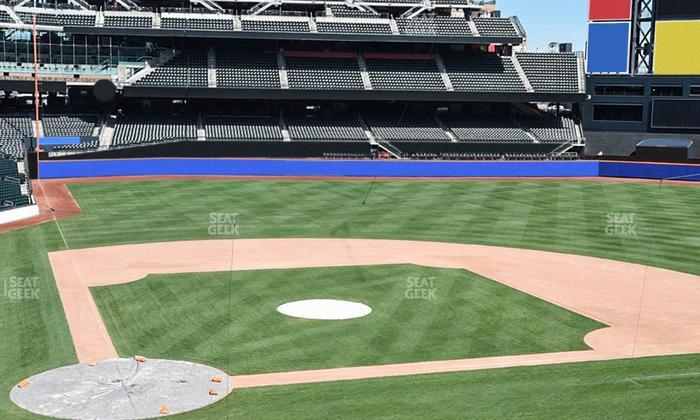 Citi Field - Section Empire Suite 216 Seat View