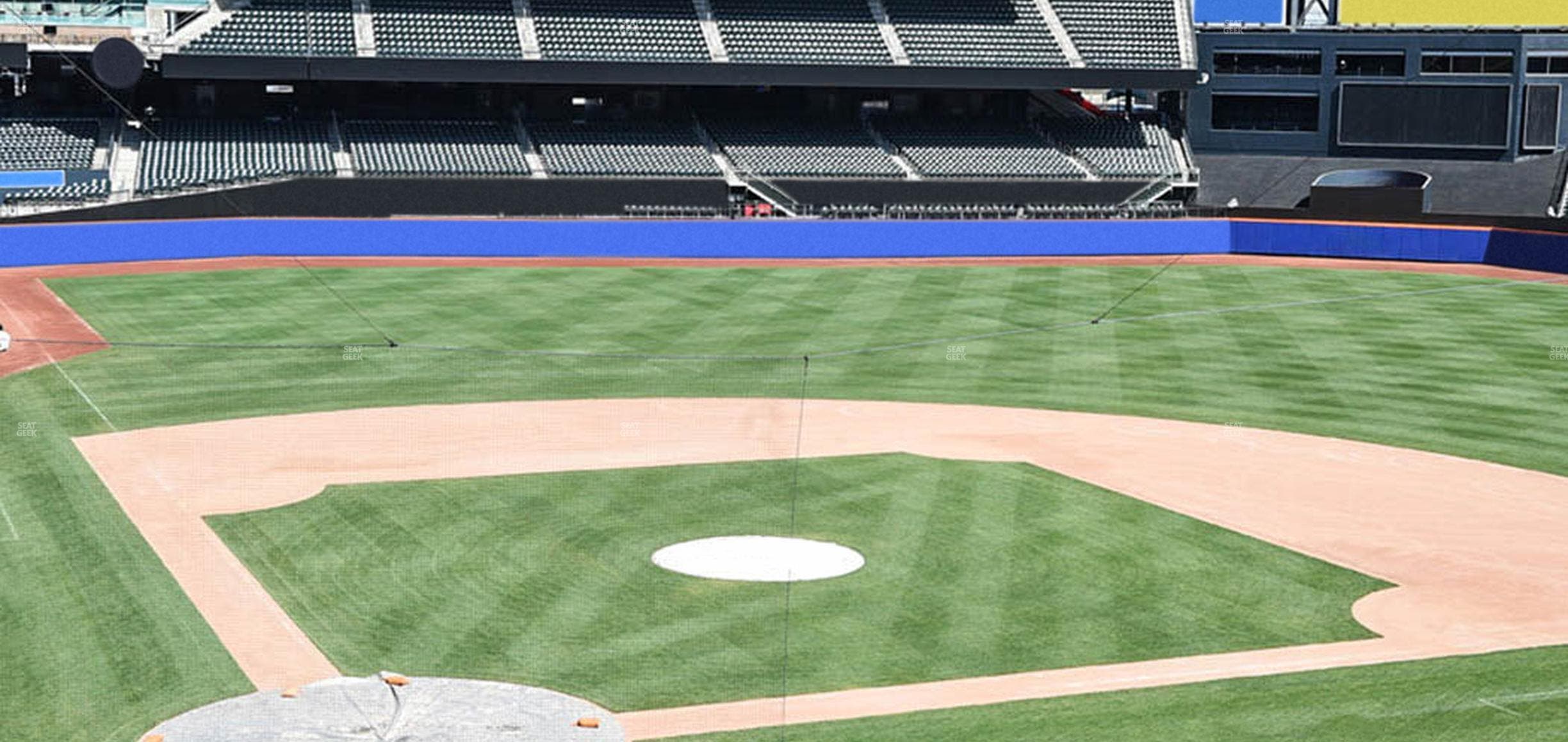Citi Field - Section Empire Suite 217 Seat View