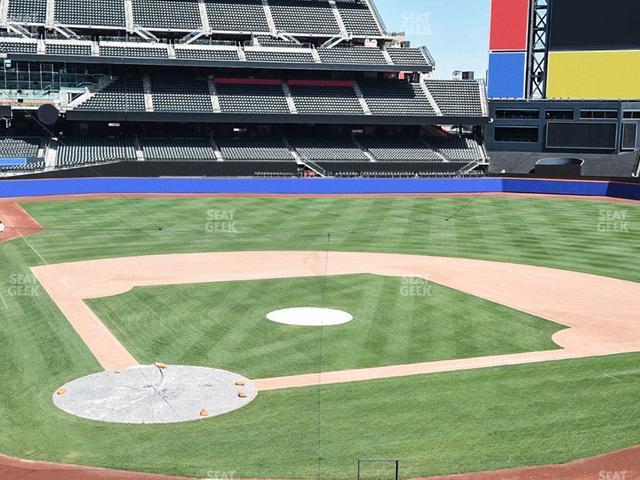 Citi Field - Section Empire Suite 217 Seat View