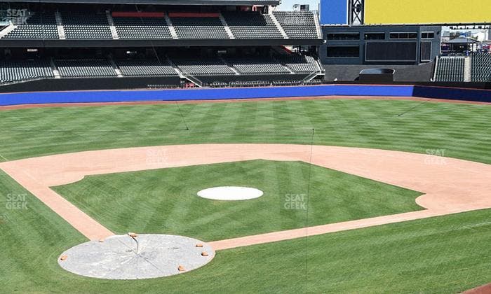 Citi Field - Section Empire Suite 218 Seat View