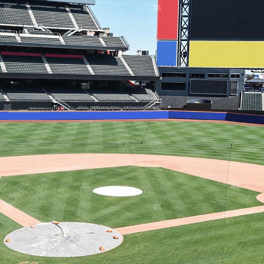 Citi Field - Section Empire Suite 219 Seat View