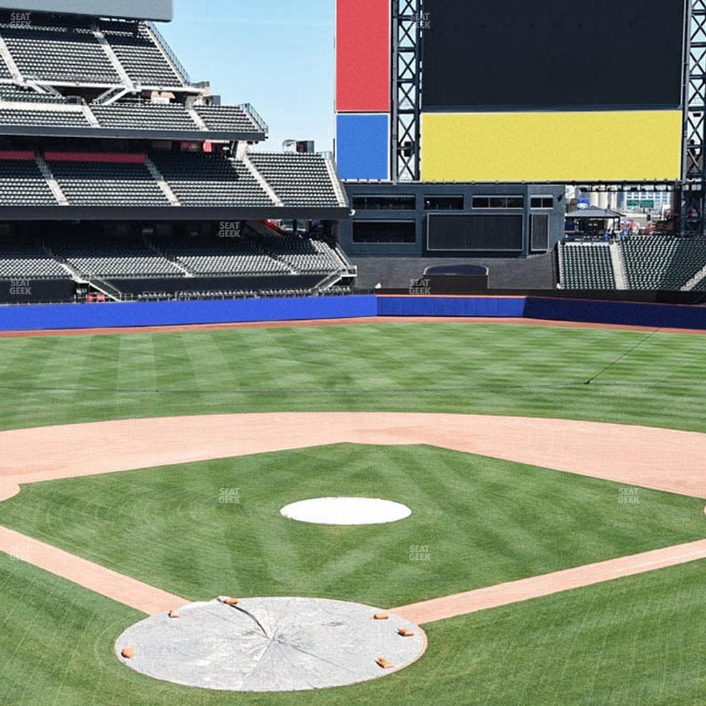 Citi Field - Section Empire Suite 220 Seat View