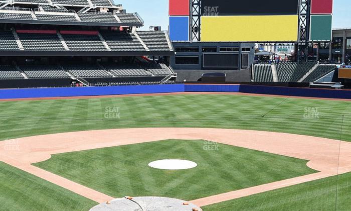 Citi Field - Section Empire Suite 220 Seat View