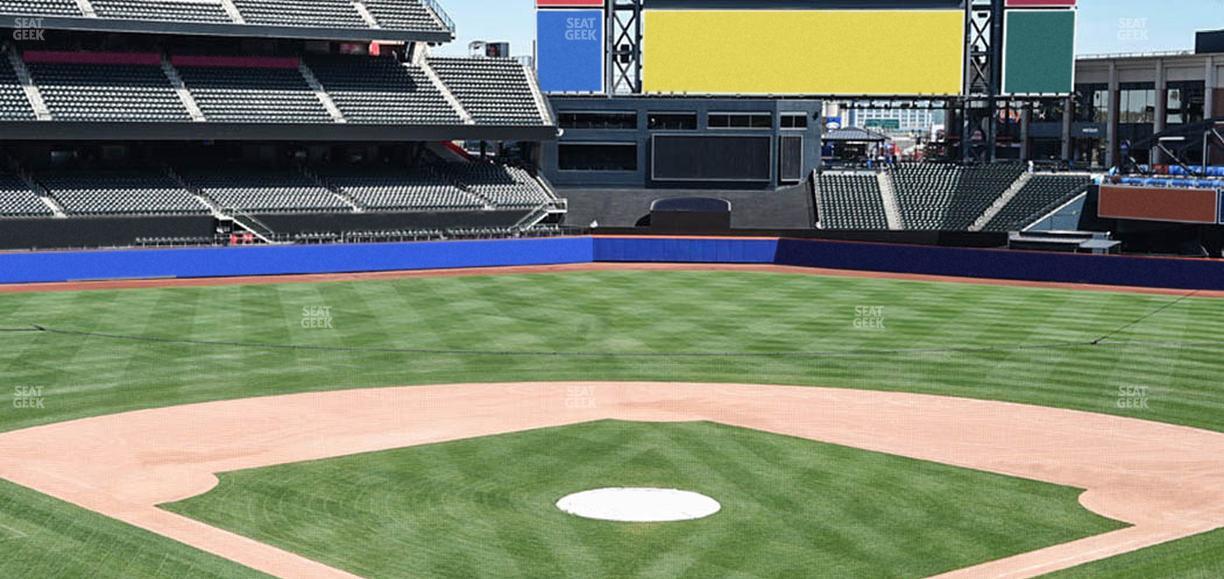 Citi Field - Section Empire Suite 221 Seat View