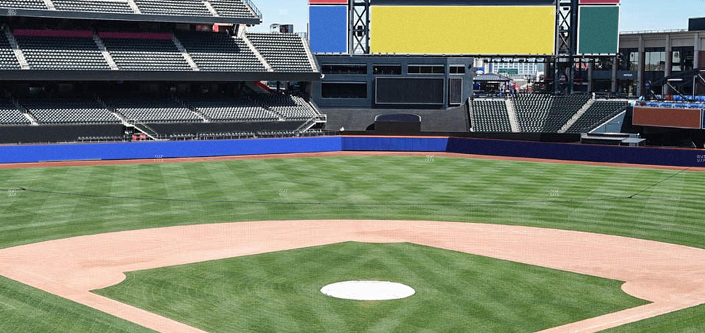 Citi Field - Section Empire Suite 221 Seat View