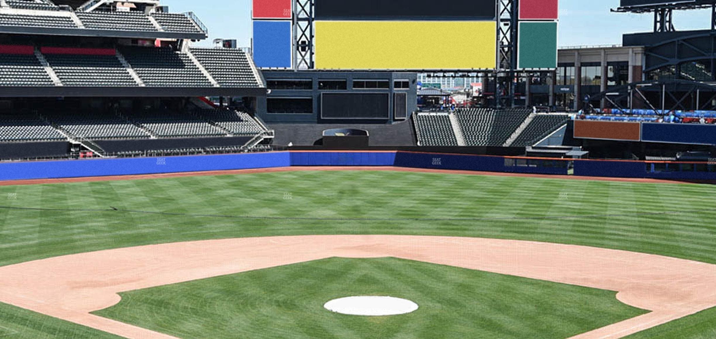 Citi Field - Section Empire Suite 222 Seat View