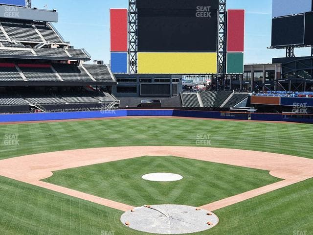 Citi Field - Section Empire Suite 222 Seat View