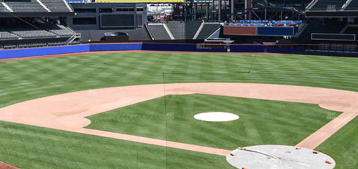 Citi Field - Section Empire Suite 225 Seat View