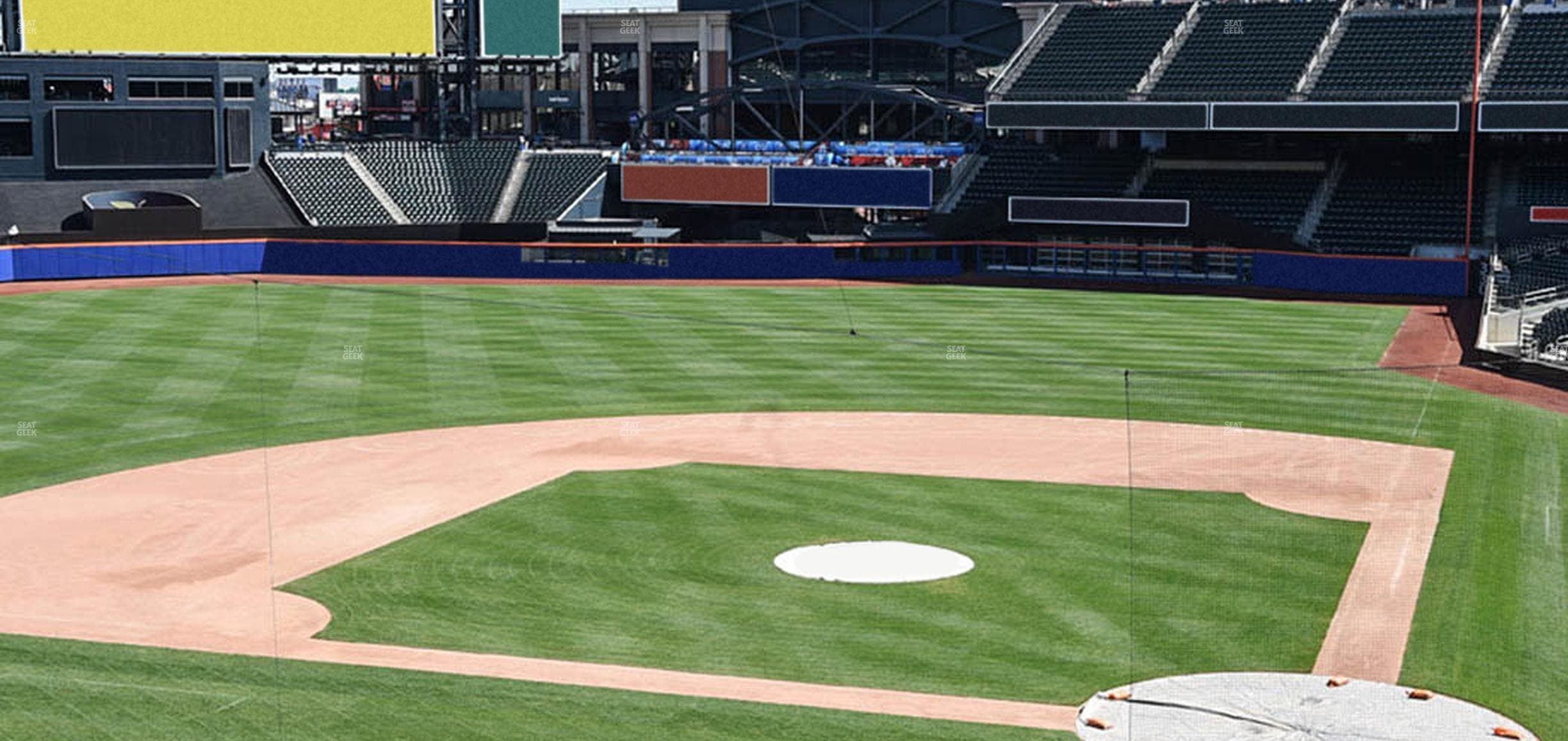 Citi Field - Section Empire Suite 227 Seat View