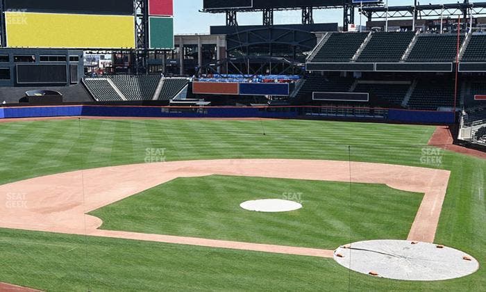 Citi Field - Section Empire Suite 227 Seat View