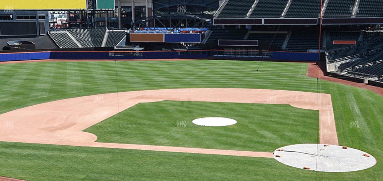 Citi Field - Section Empire Suite 228 Seat View