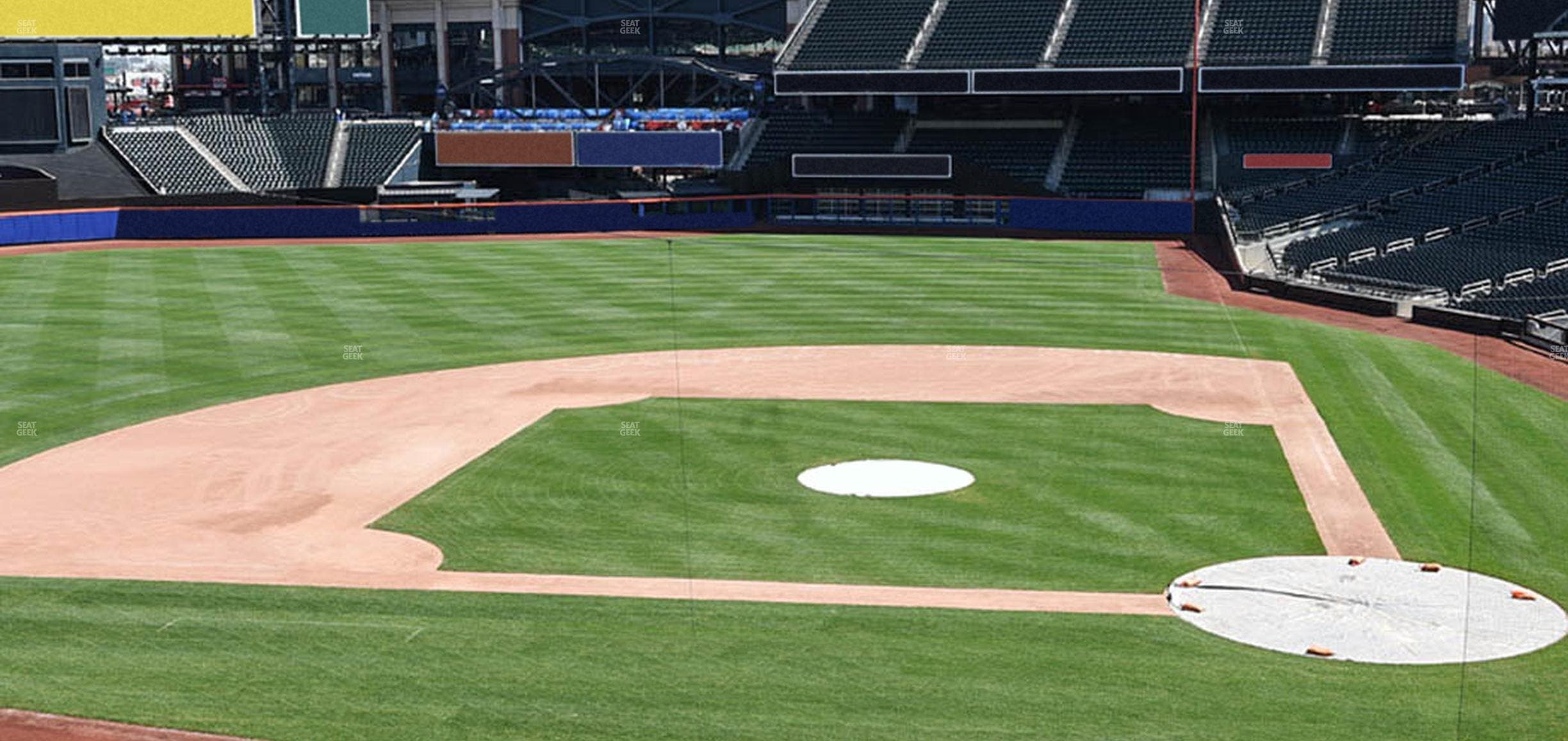 Citi Field - Section Empire Suite 229 Seat View
