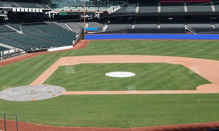 Citi Field - Section Hyundai Club 115 Seat View